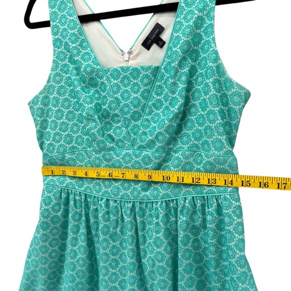 The Limited Mini Fit Flare Dress Green Lace Crochet Overlay Sleeveless Size 6 - Picture 9 of 10
